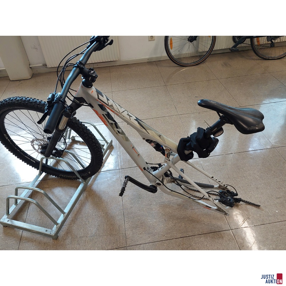 Fahrrad der Marke KTM Lycan 27,5“