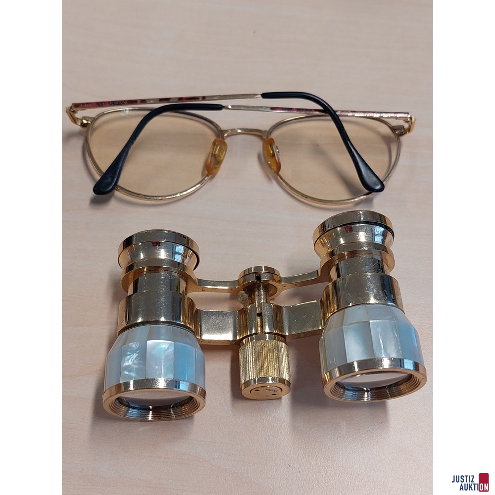 1 optische Brille der Marke Giorgio Armani 1 Operngucker der Marke Weso 2 Schatullen