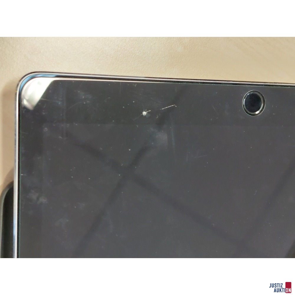 iPad der Marke Apple A-1671