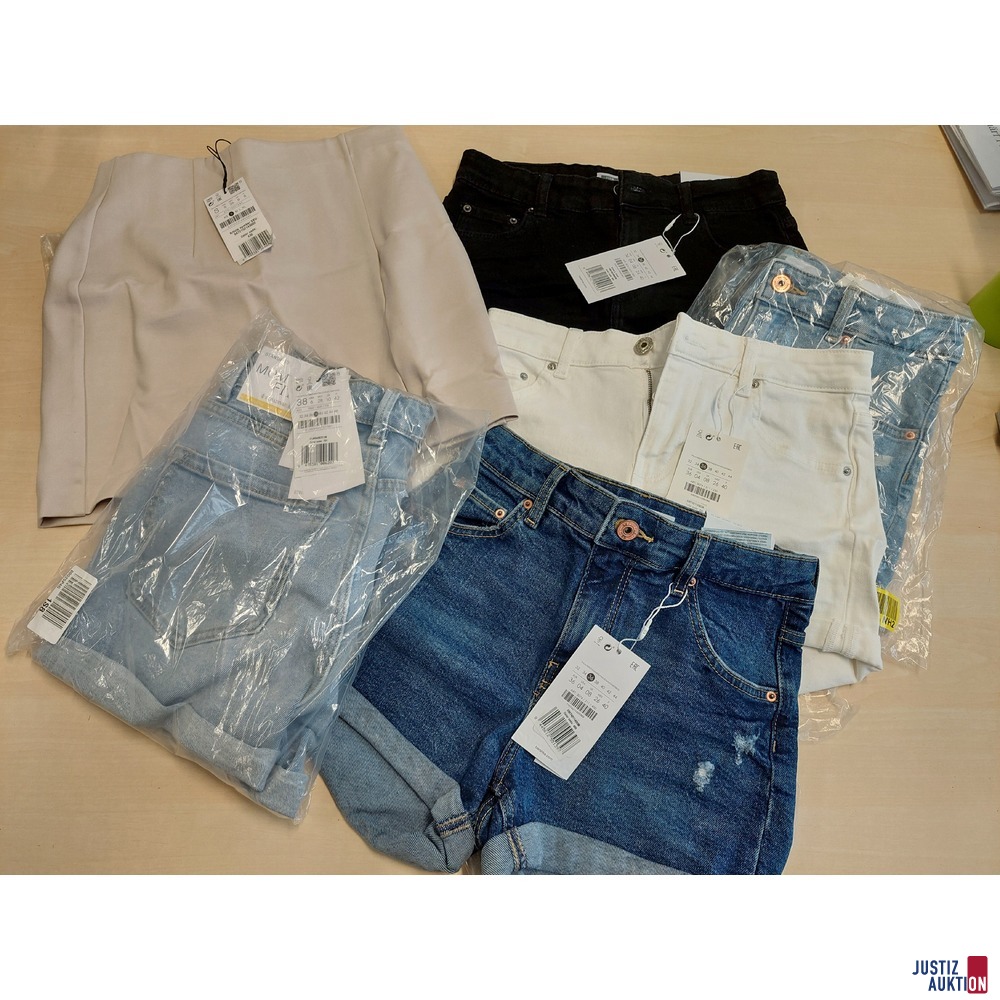 Rock der Marke Stradivarius Größe S u.a.