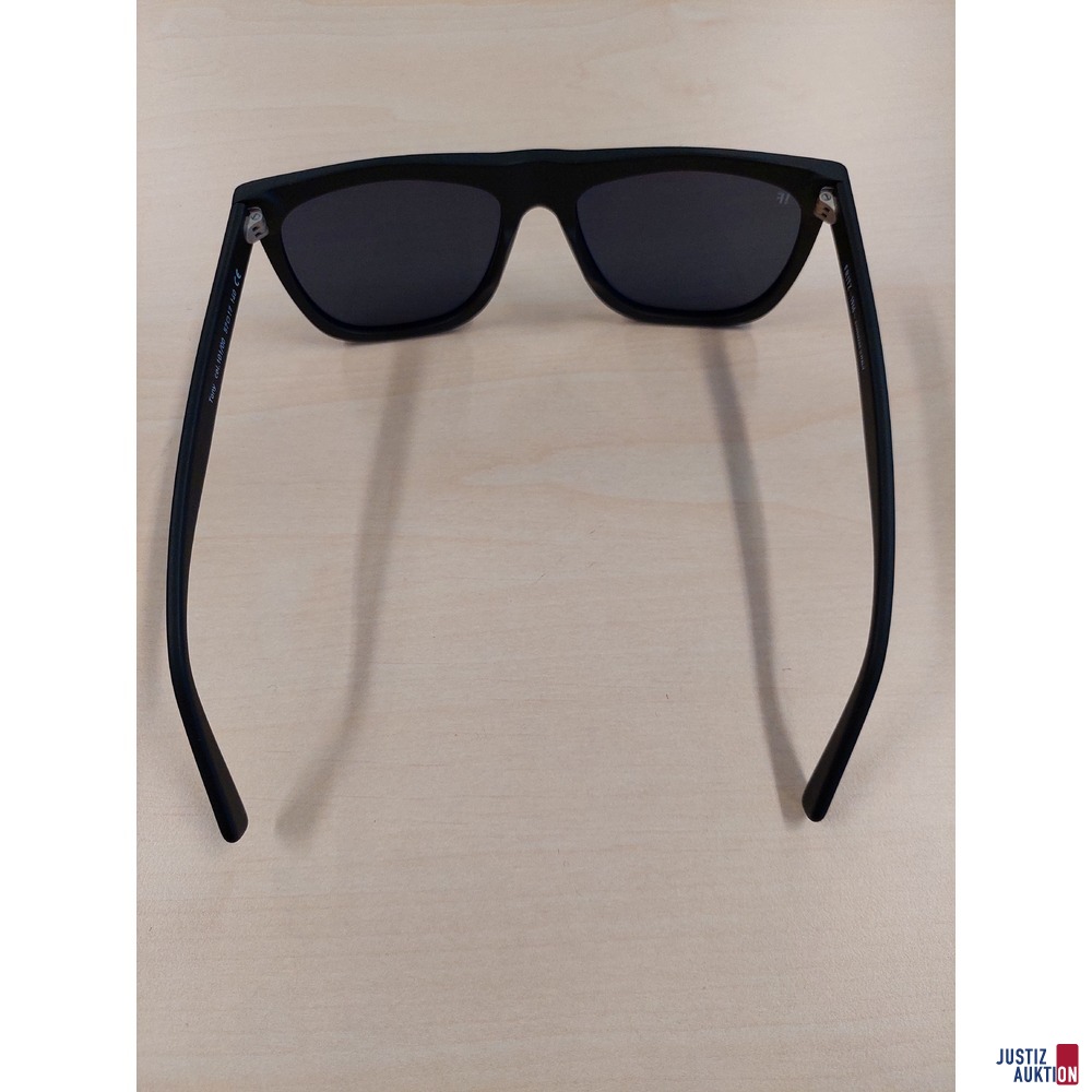 Sonnenbrille der Marke FR!TZ