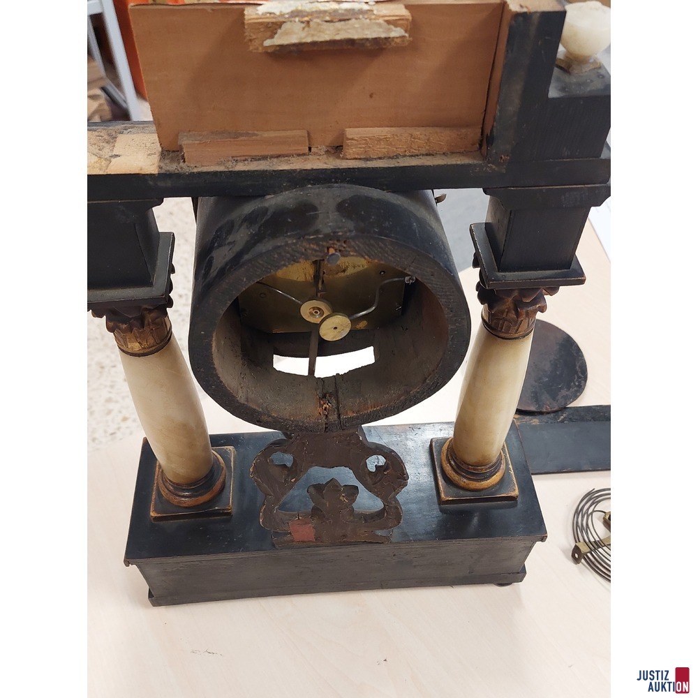 Beidermeier Portal Uhr