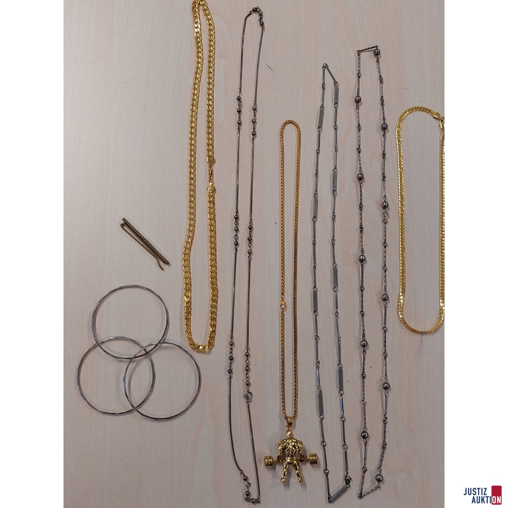 Konvolut bestehend aus diversen Modeschmuck
