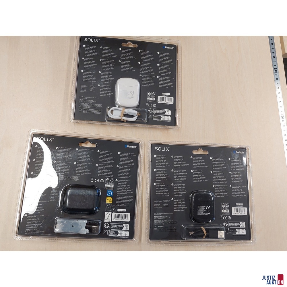 2 kabellose In-Ear-Kopfh&ouml;rer der Marke SOLIX u&period;a&period;