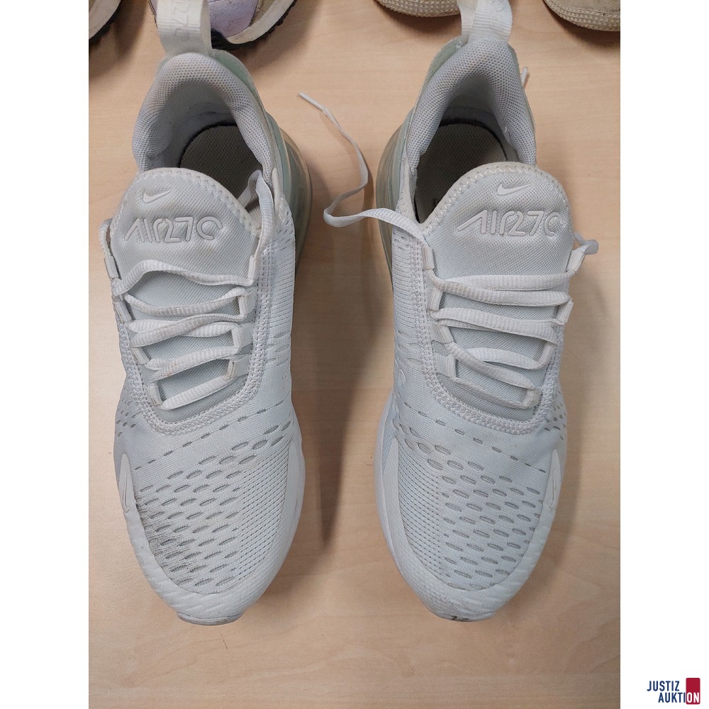 3 Paar Damensportschuhe/Sneaker der Marke Nike Größe 39