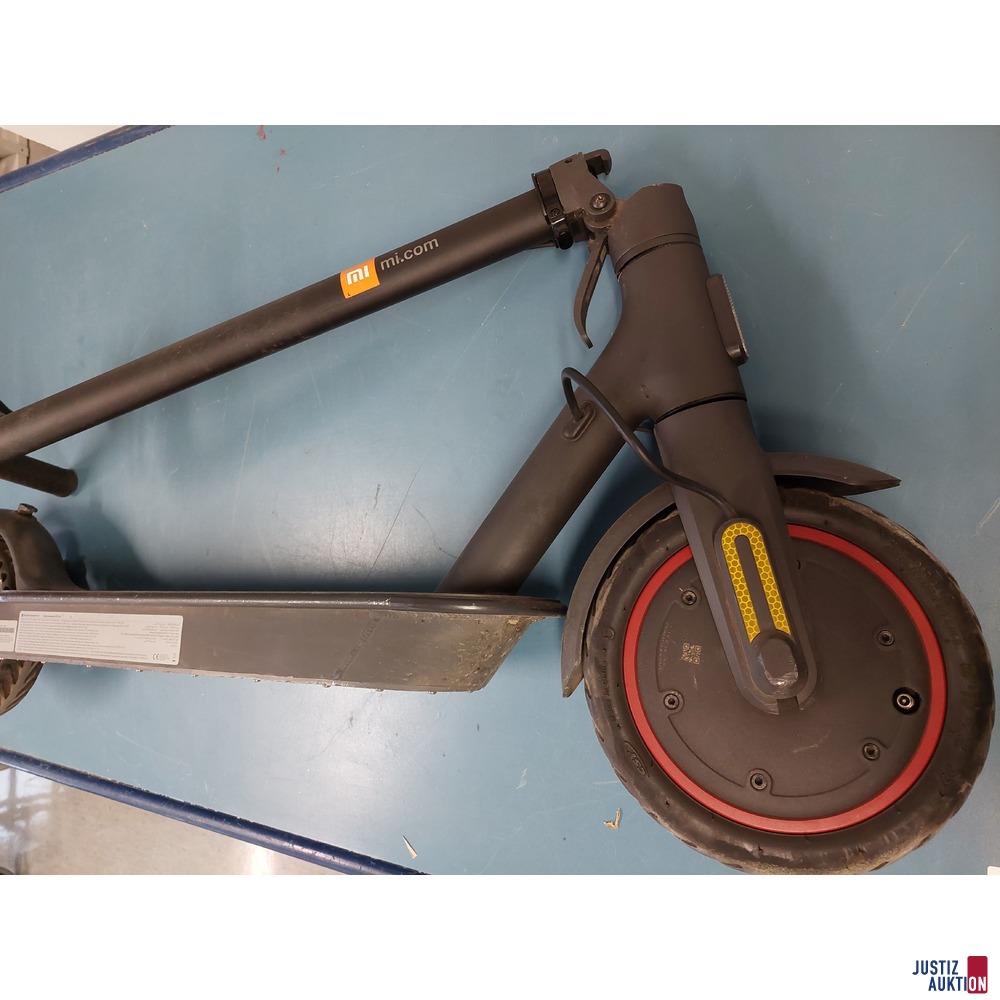 E-Scooter der Marke Mi Electric Scooter Pro 2