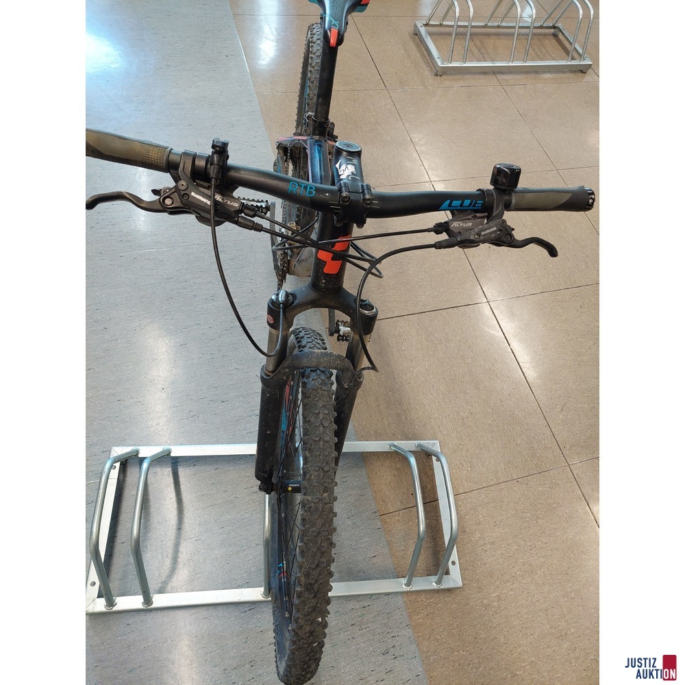 Fahrrad der Marke Cube Access 2014