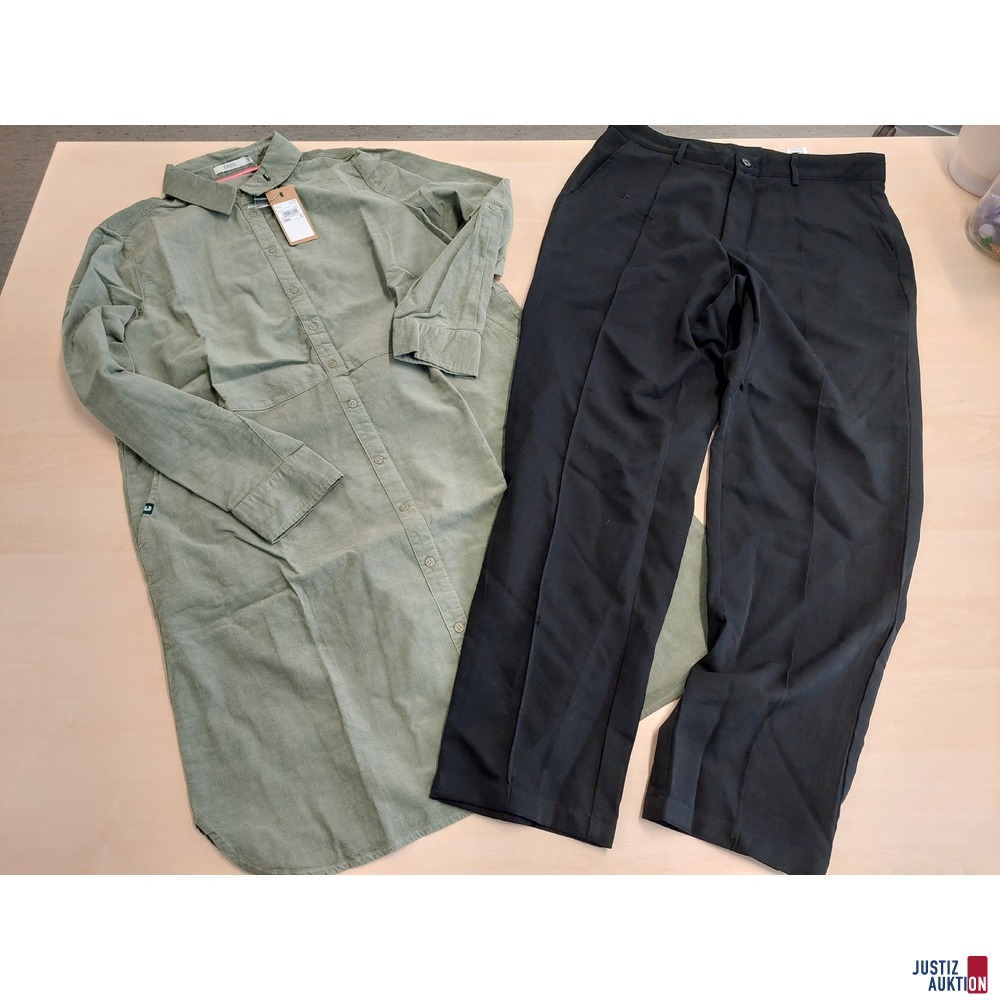 Diverse Bekleidung NEU