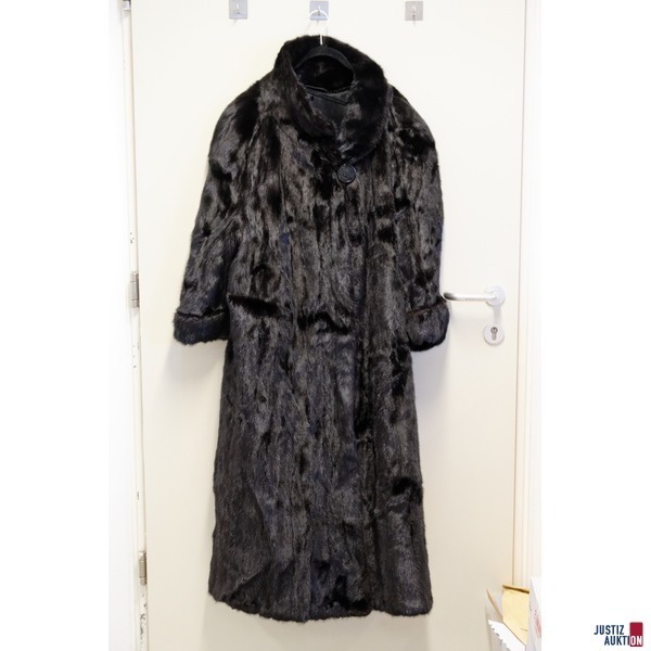 Nerzmantel mit dem Monogramm: PS