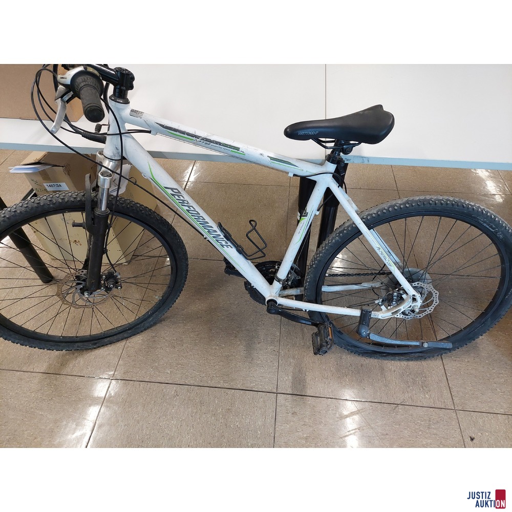 Fahrrad der Marke Performance MTB Sportline Series