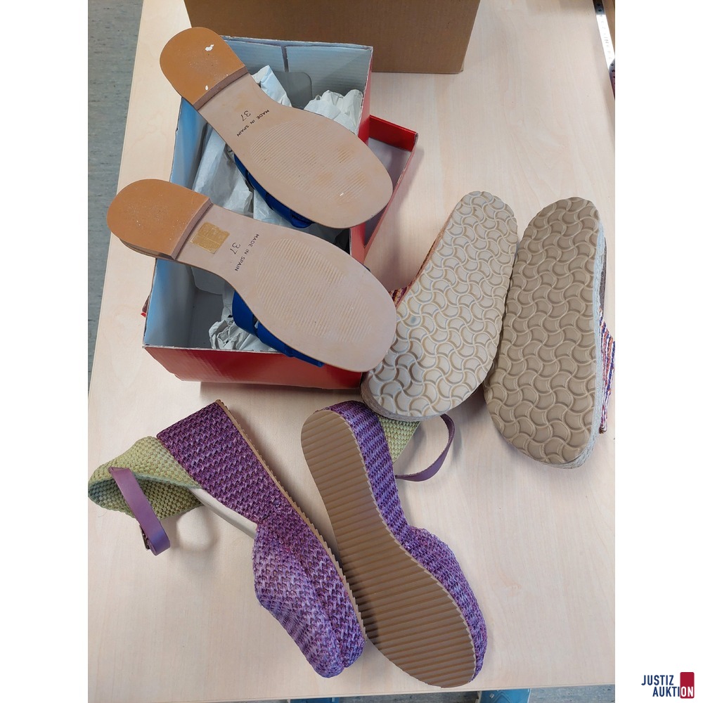 1 Paar Keilsandalette der Marke Deerberg Gr&ouml;&szlig;e 37 u&period;a&period;