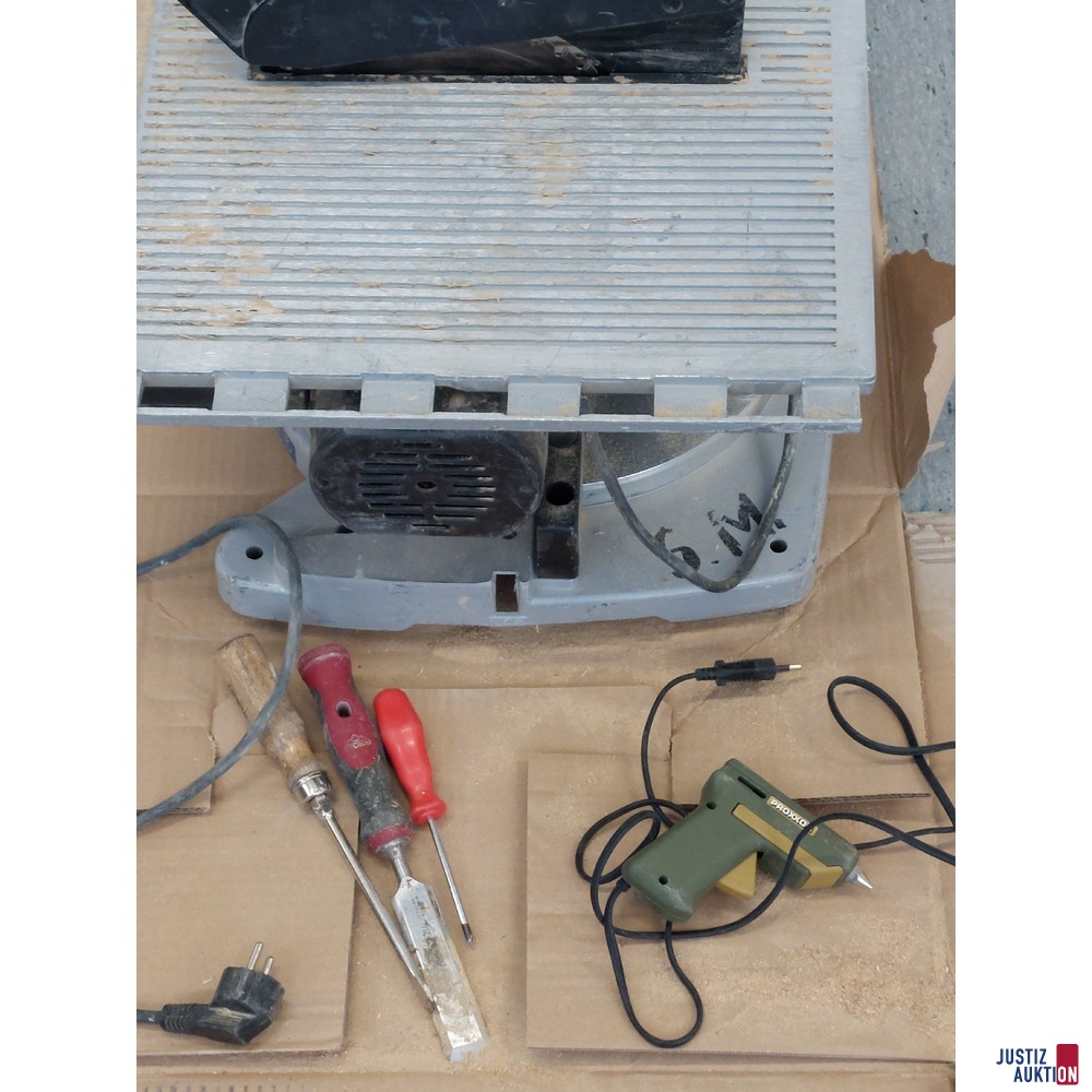 Gehrungssäge der Marke Stayer SC 291 W u.a.