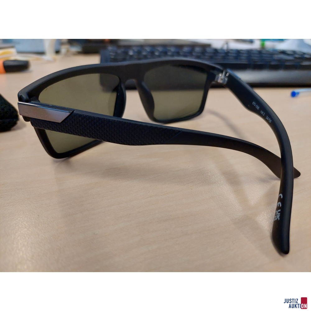 Etui und Putztuch der Firma Engelbert Strauss inkl&period; Sonnenbrille