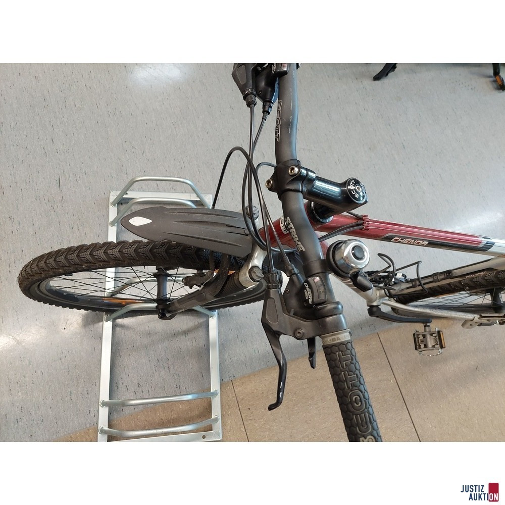 Fahrrad der Marke Scott Chenoa