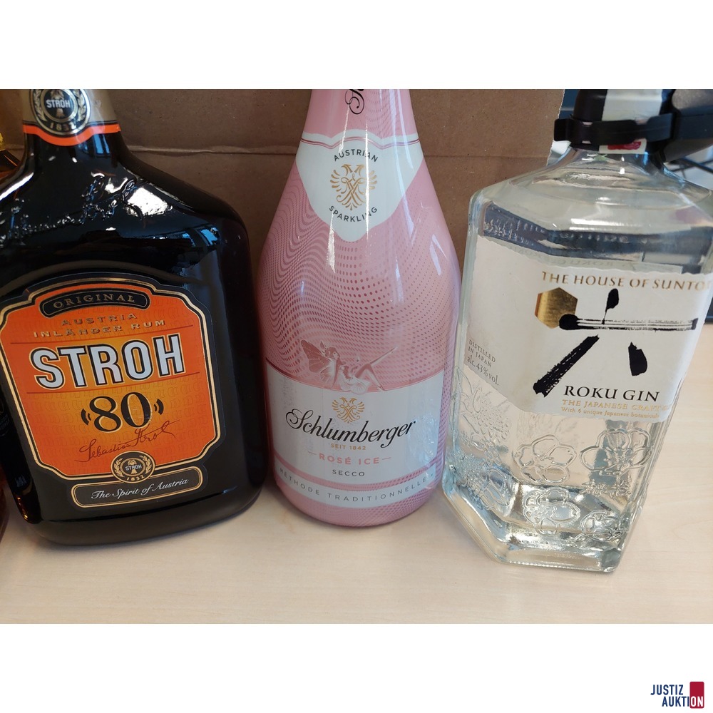 5 Flaschen North American Blendes Whiskey u&period;a&period;