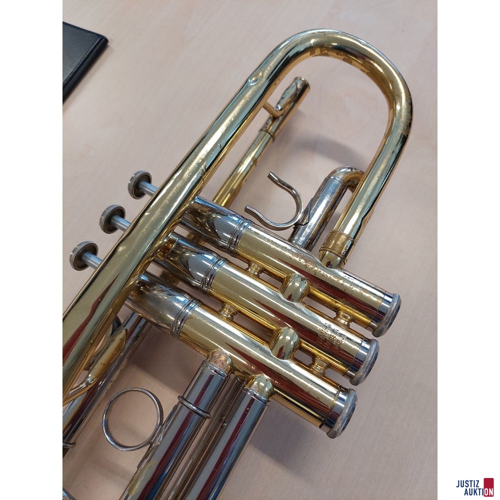 Trompete der Marke Yamaha YTR6445H
