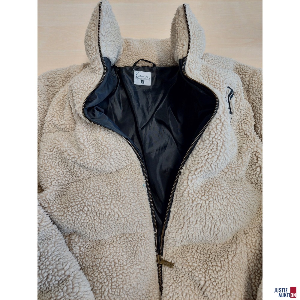 Winterjacke der Marke Kani Größe M