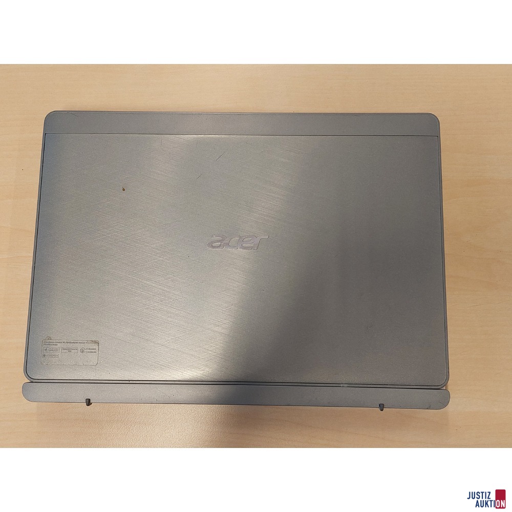 Notebook der Marke Acer Aspire Switch 10