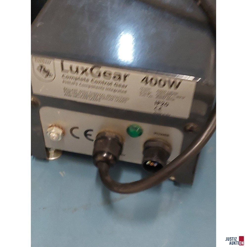 1 Luftfilter - 1 Vorschaltgerät der Marke Lux Gear