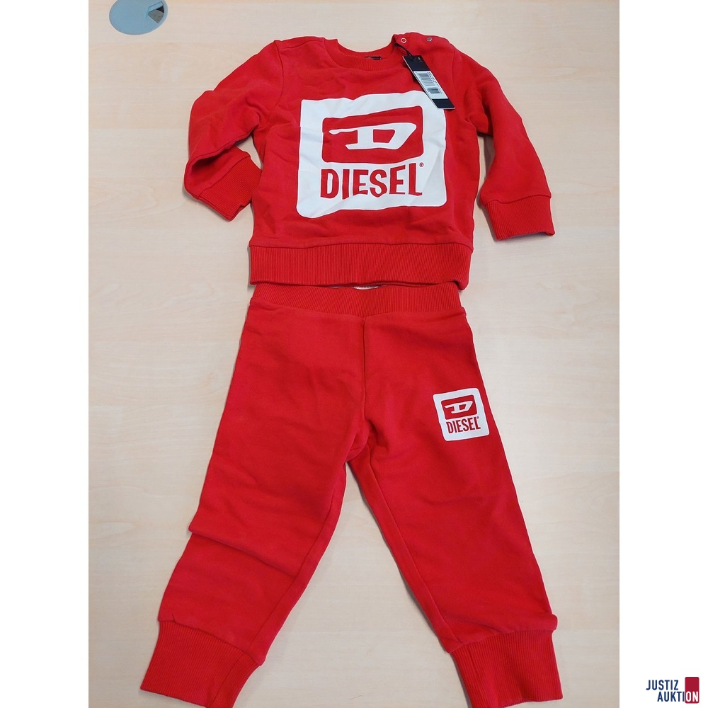 Kinderjogginganzug der Marke Diesel Größe 18-24 Monate NEU