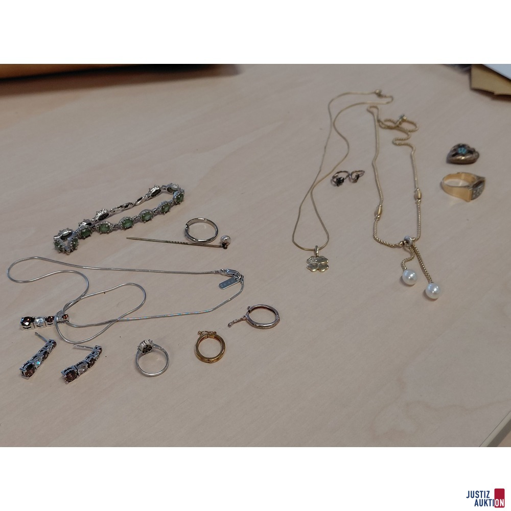 Konvolut an Goldschmuck 585 &permil; punziert
