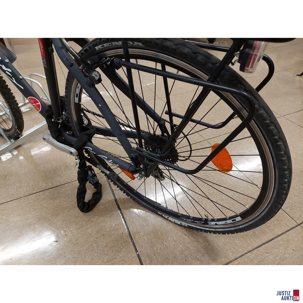 Fahrrad der Marke Cross Country Drive