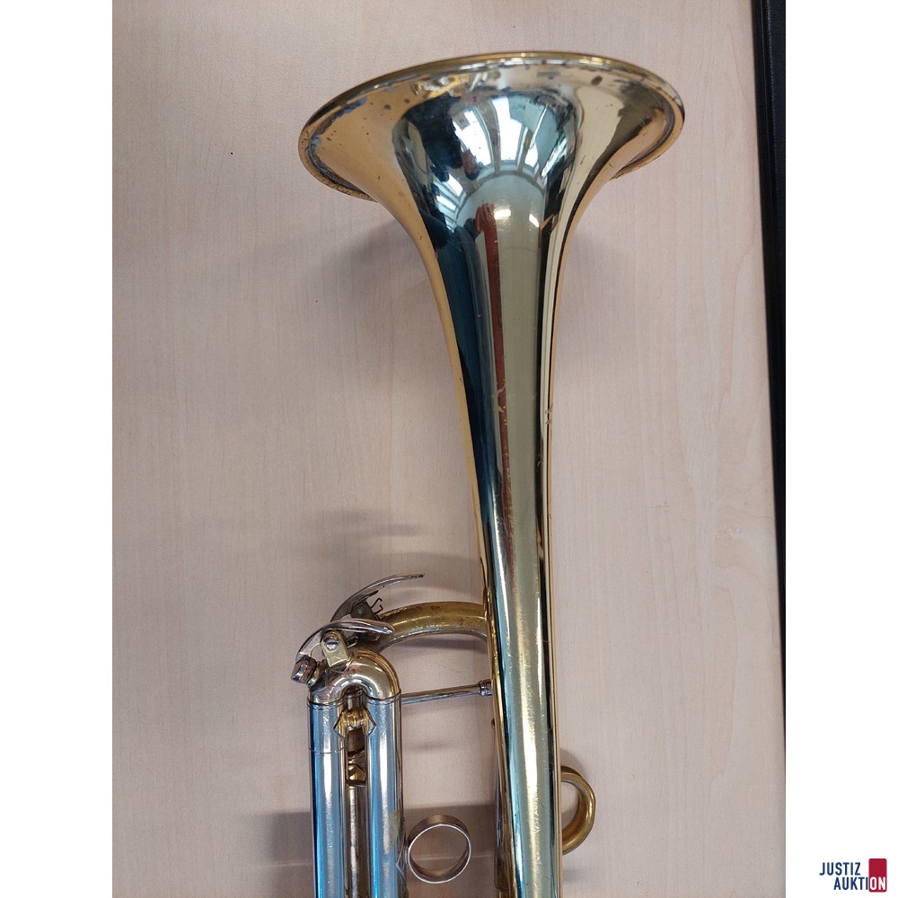 Trompete der Marke Yamaha YTR6445H