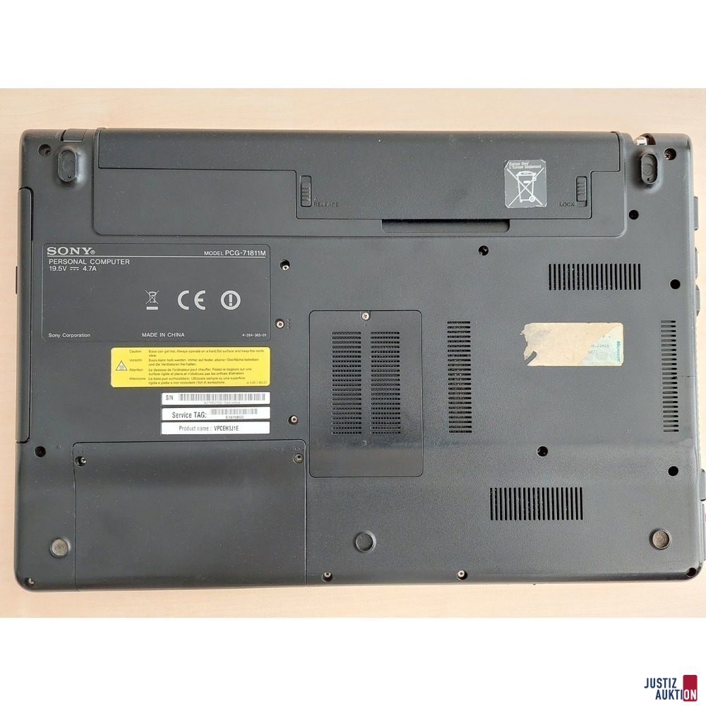 Laptop der Marke SonyVaio - Model PCG-71811M
