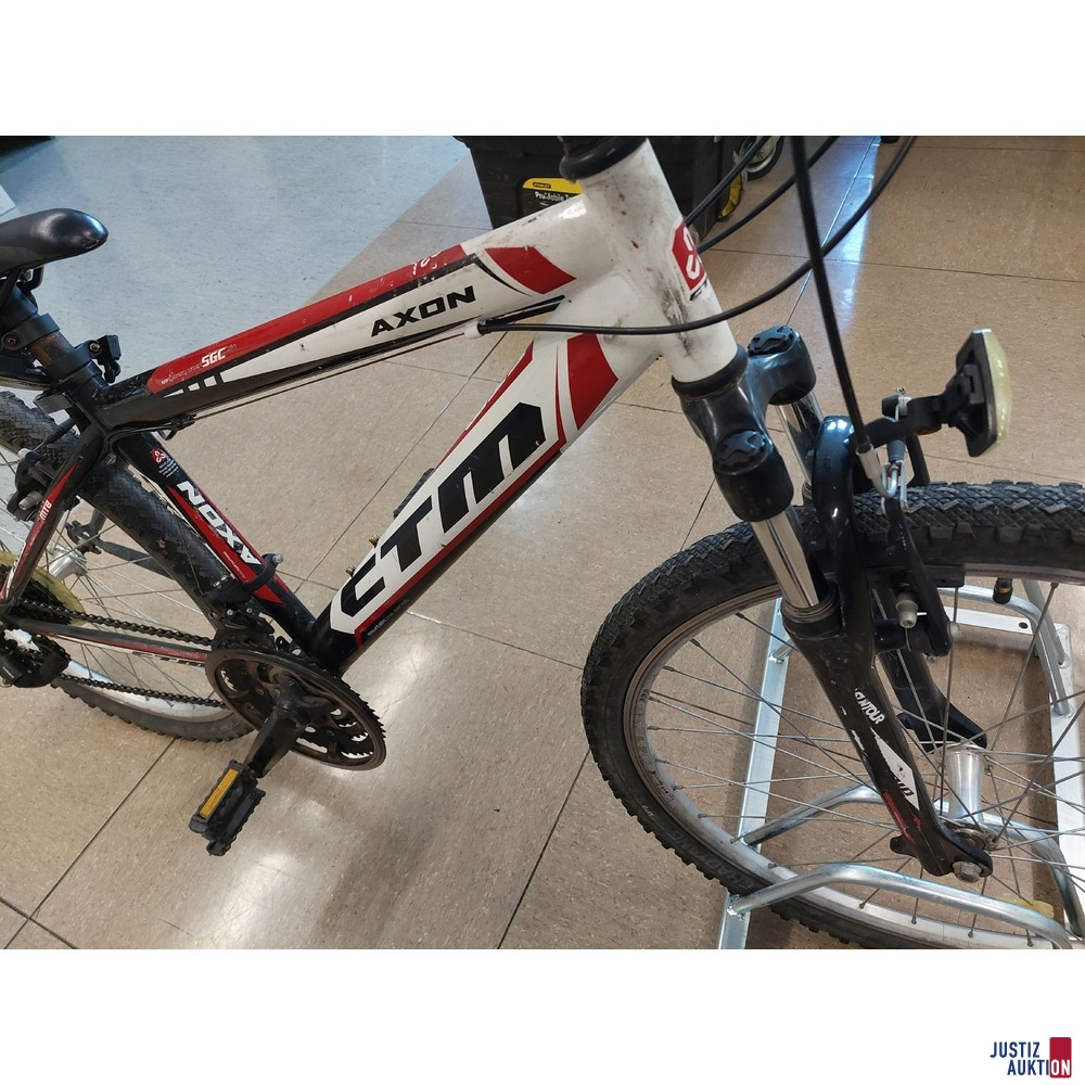 Mountainbike der Marke CTM Axon SGC