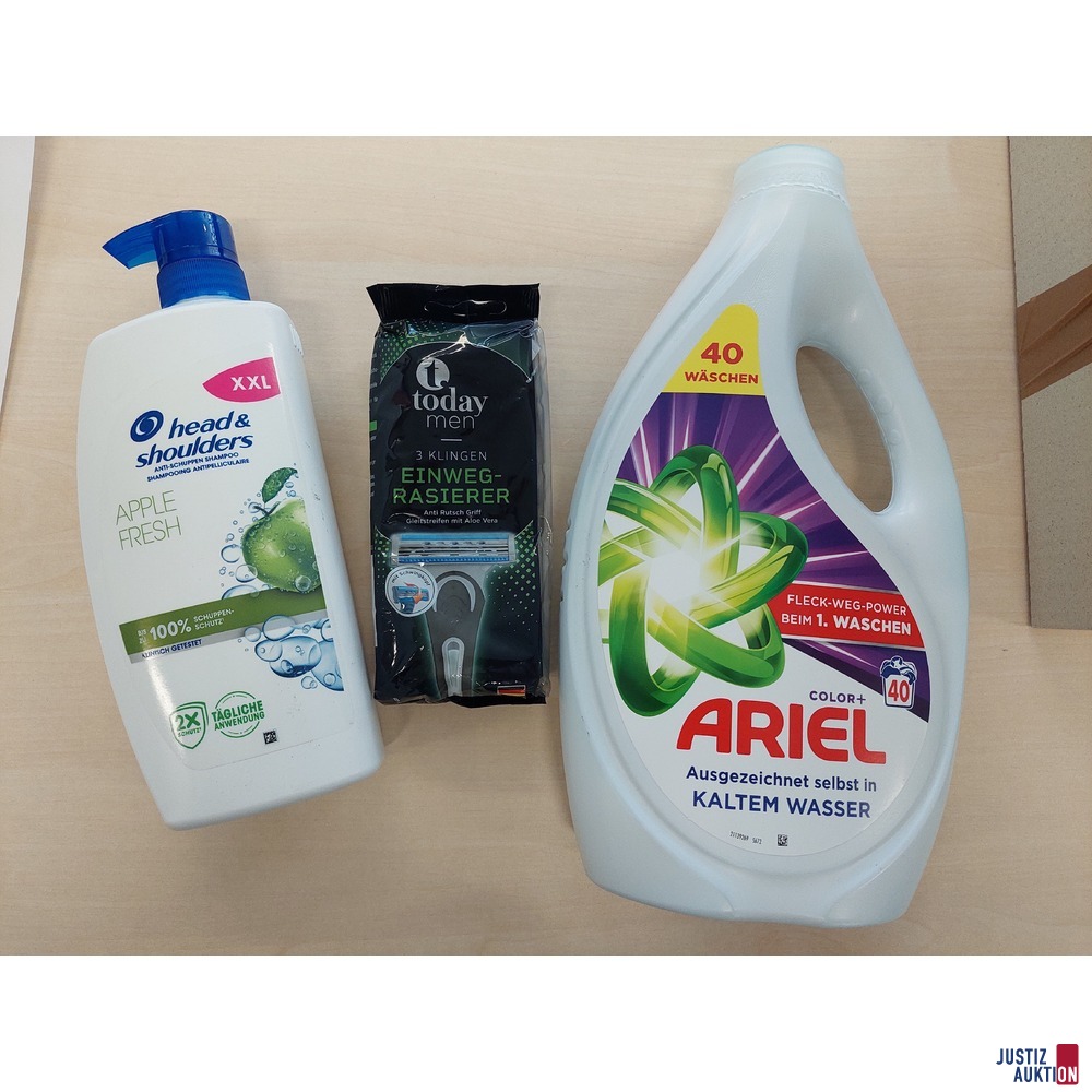 Fl&uuml;ssigwaschmittel der Marke Ariel u&period;a&period;