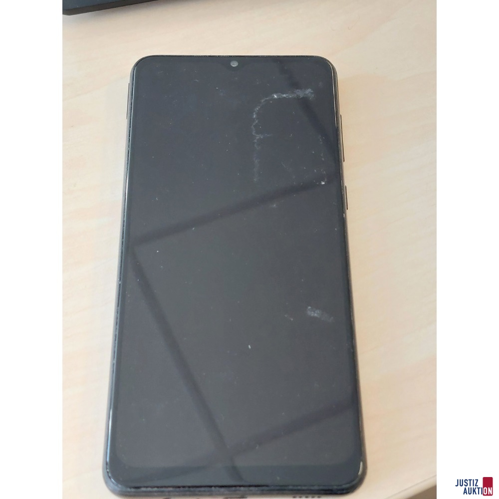Handy der Marke Samsung Galaxy A02