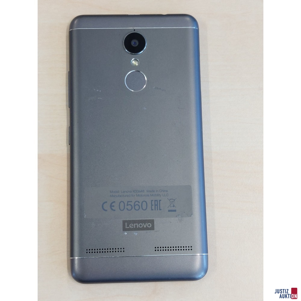Handy der Marke Lenovo K6