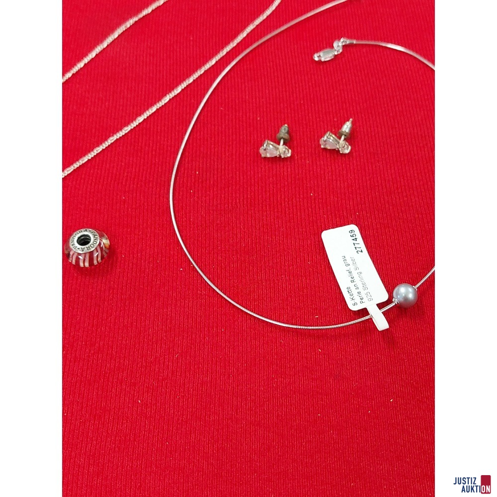 1 Pandora Charm Element u.a.