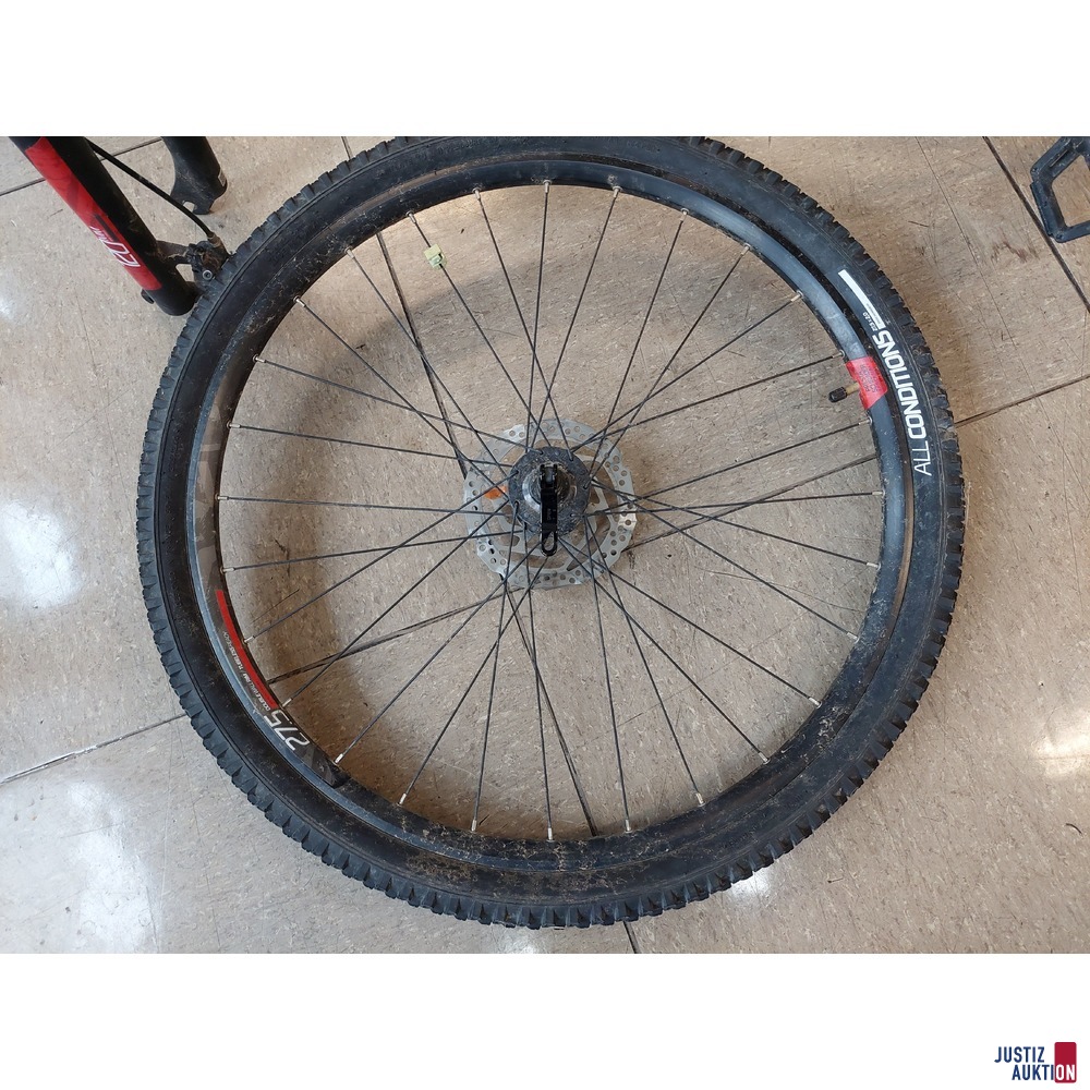 Fahrrad der Marke Rockrider ST 530S Sport Trail