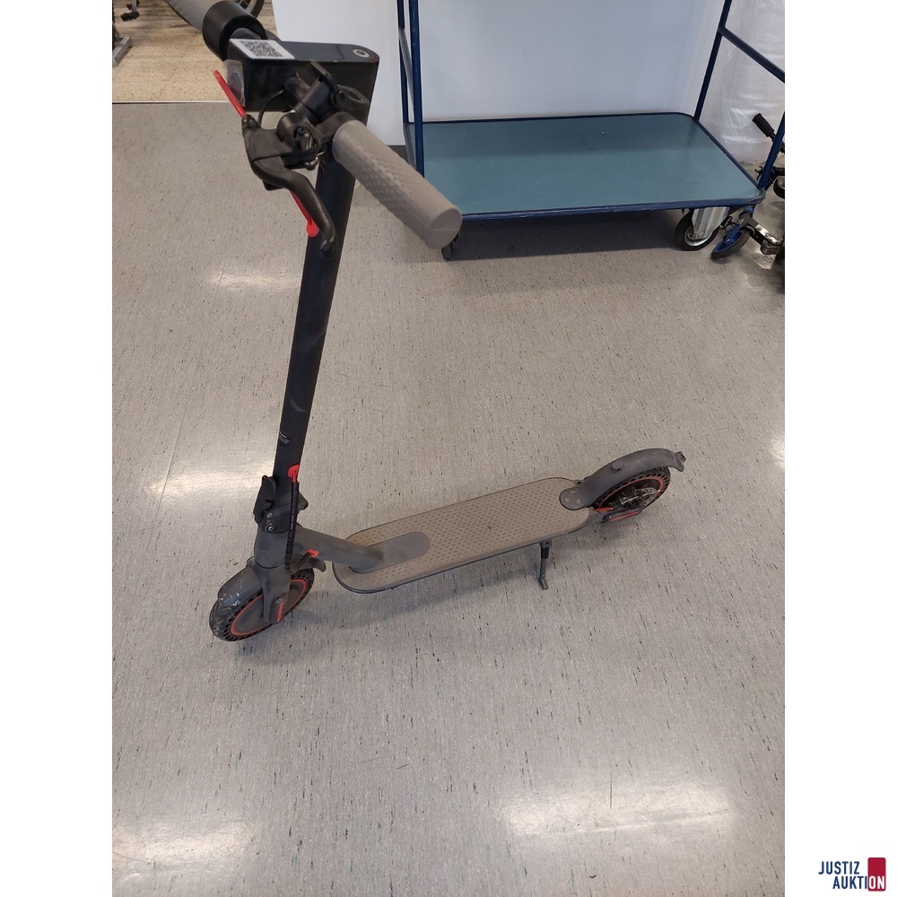 E-Scooter Model&colon; H7 Production Date 202304 QNH7JLTKHH2304