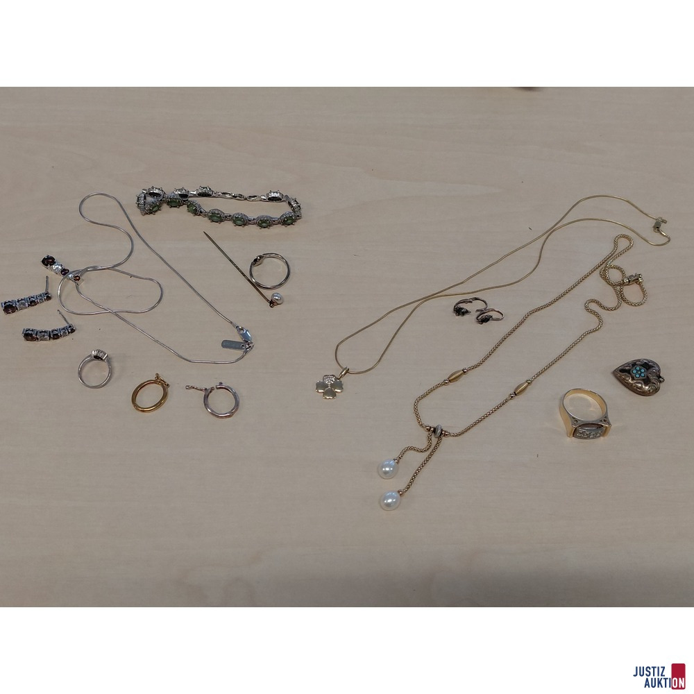 Konvolut an Goldschmuck 585 &permil; punziert
