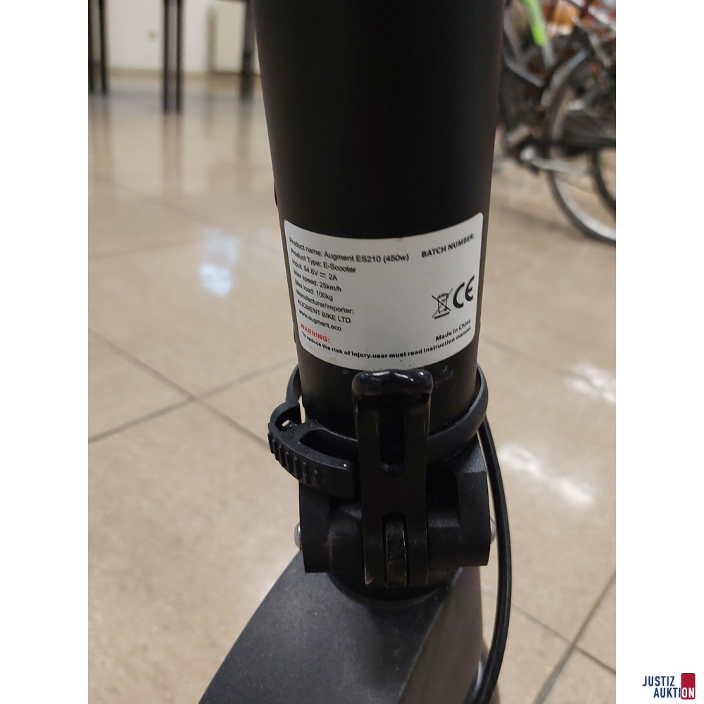 E-Scooter der Marke Augment ES 210 (450W)