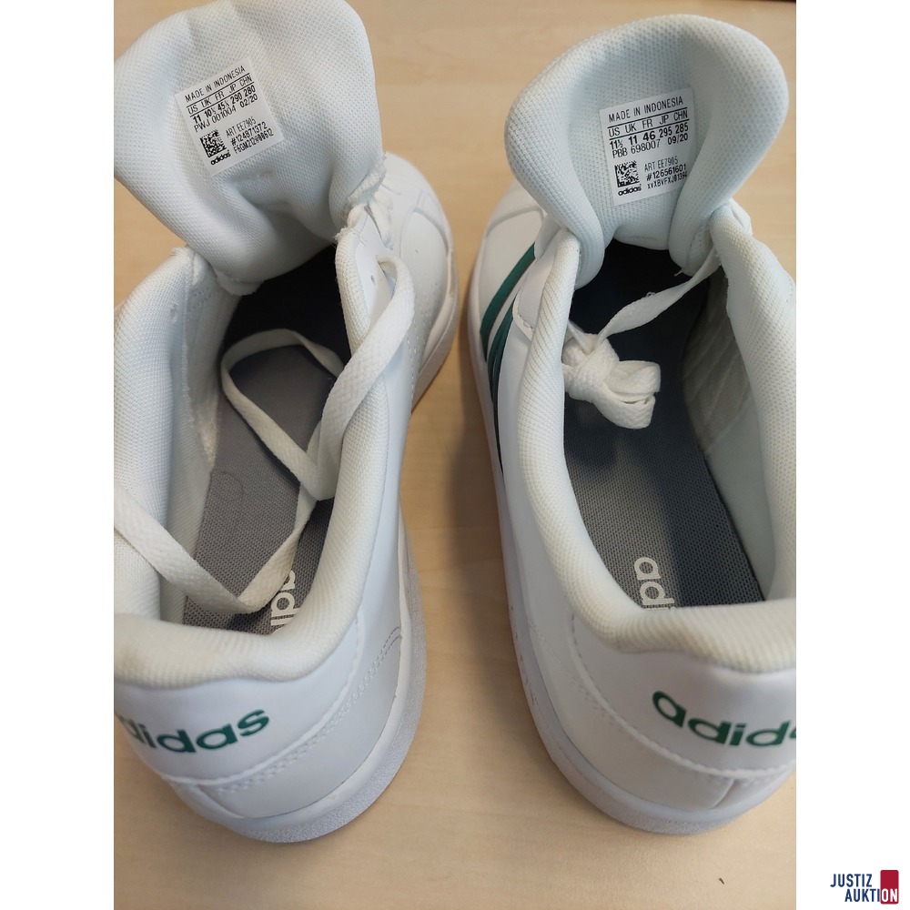 2 LINKE Sneakers der Marke Adidas 1x Gr. 45 1/3, 1x Gr. 46