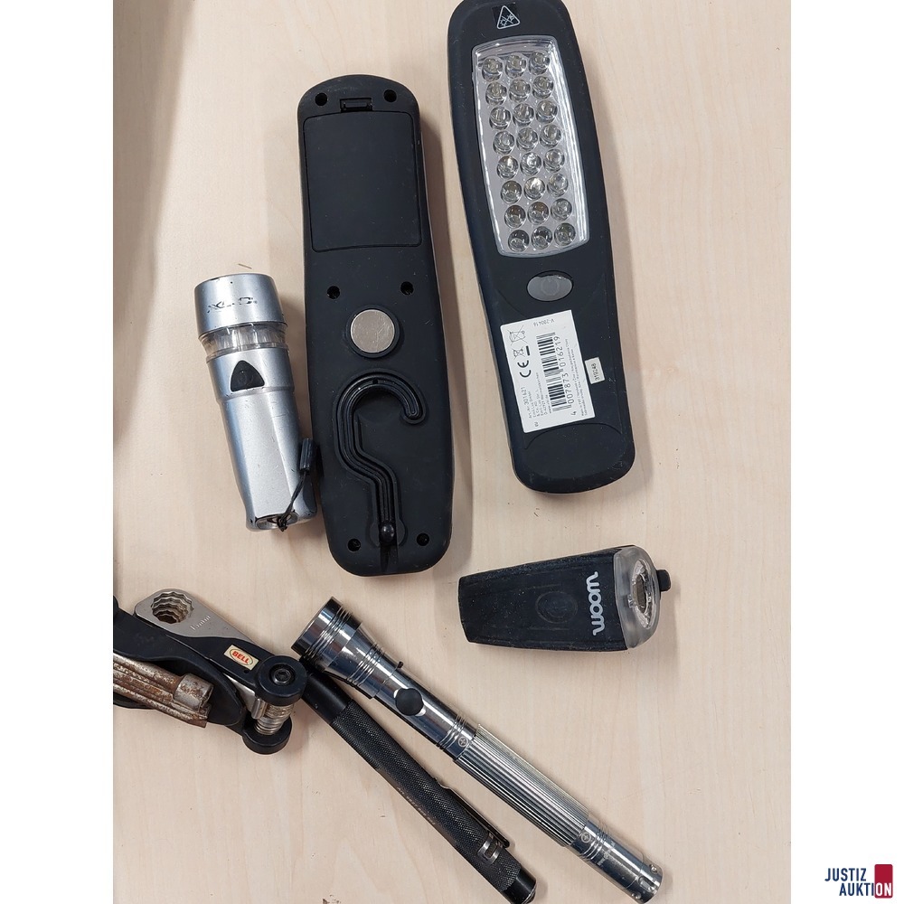 Akku-Bohrschrauber der Marke Trotec u&period;a&period;