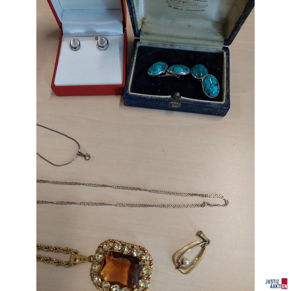 Konvolut an Modeschmuck