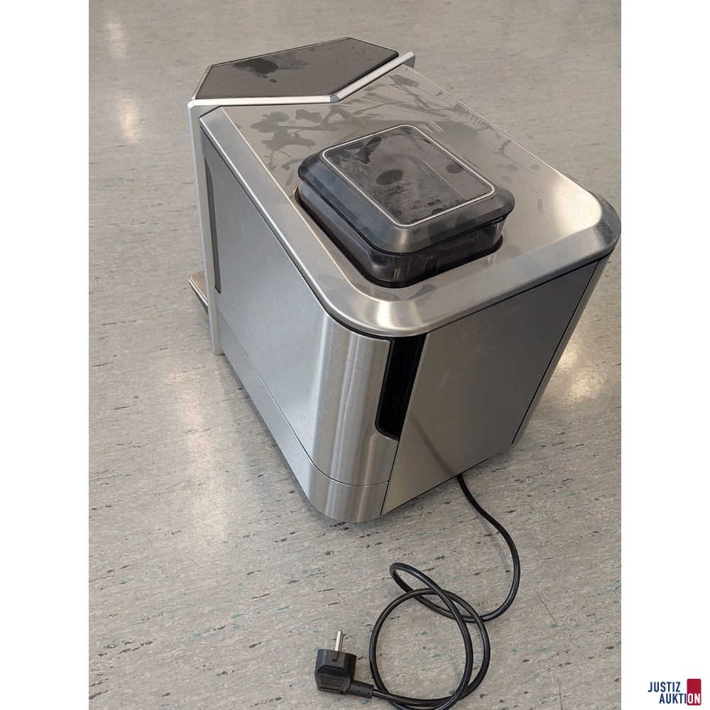 Kaffeevollautomat der Marke Siemens EQ&period;9 plus connect S 500 &ndash; Edelstahl