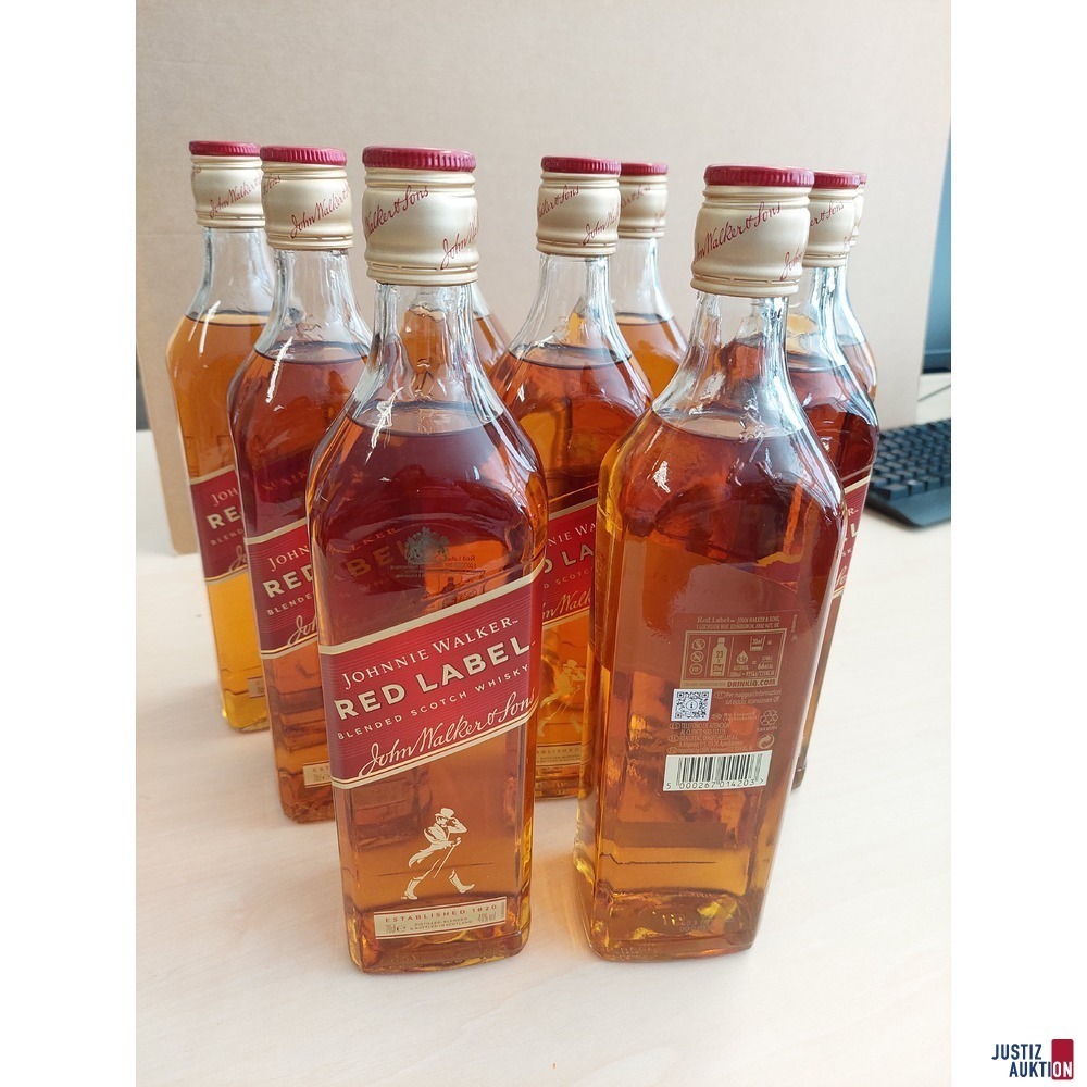 9 Flaschen Johnnie Walker Red Label Blended Scotch Whisky 40 &percnt; &agrave; 0&comma;7 l