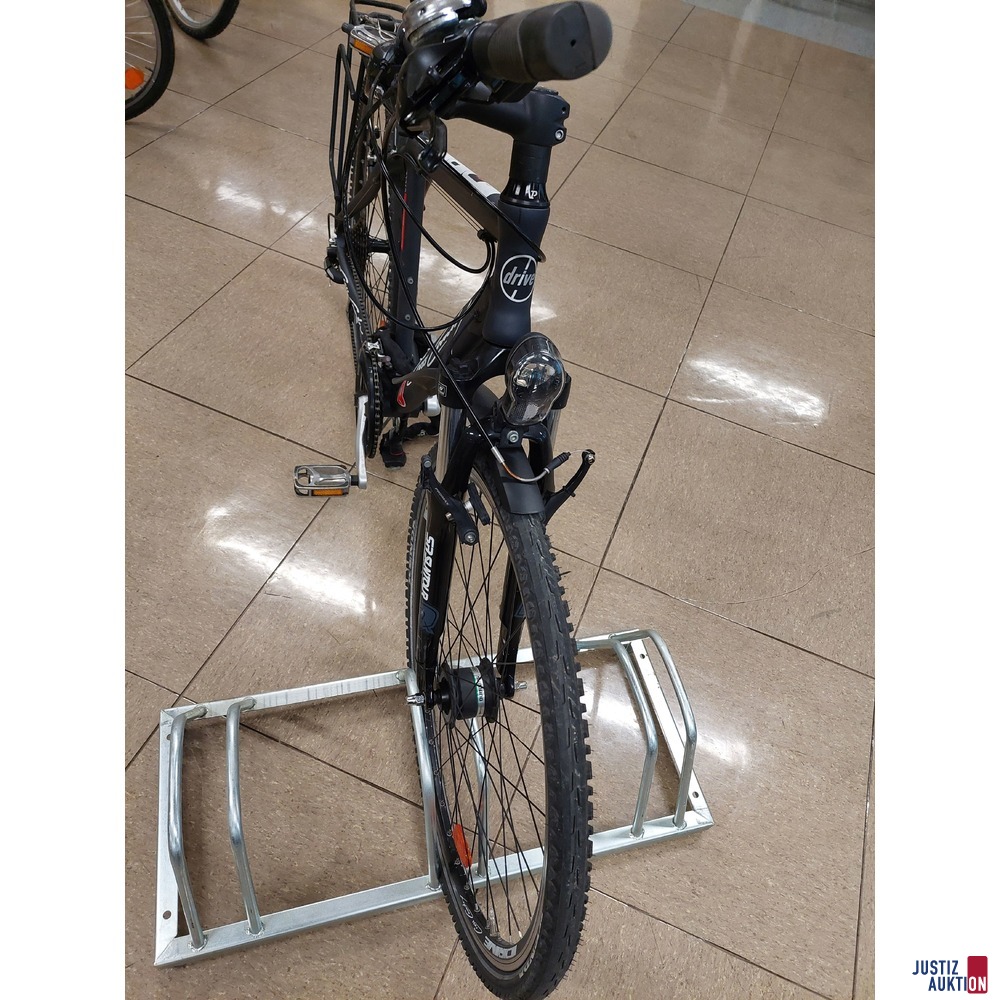 Fahrrad der Marke Cross Country Drive