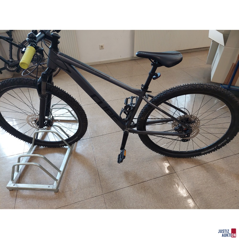 Fahrrad der Marke CUBE Attention SL29