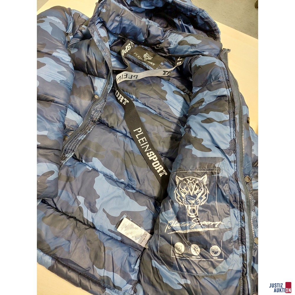 Herren Daunenjacke der Marke Pleinsport Größe 48