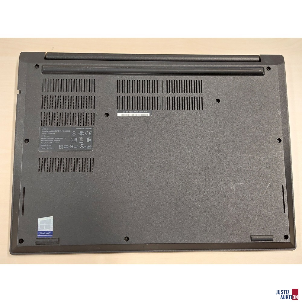 Laptop der Marke Lenovo ThinkPad Compliance ID TP00094D
