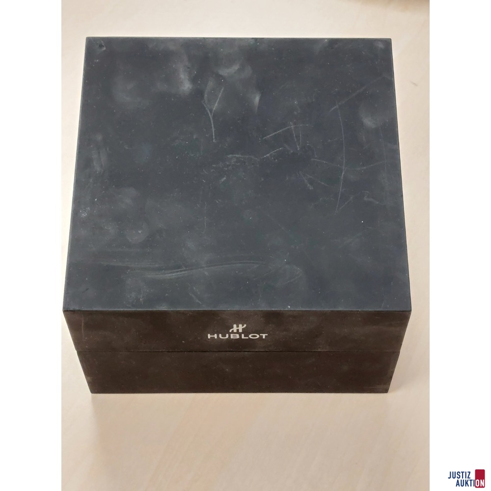 Herrenarmbanduhr der Marke Hublot