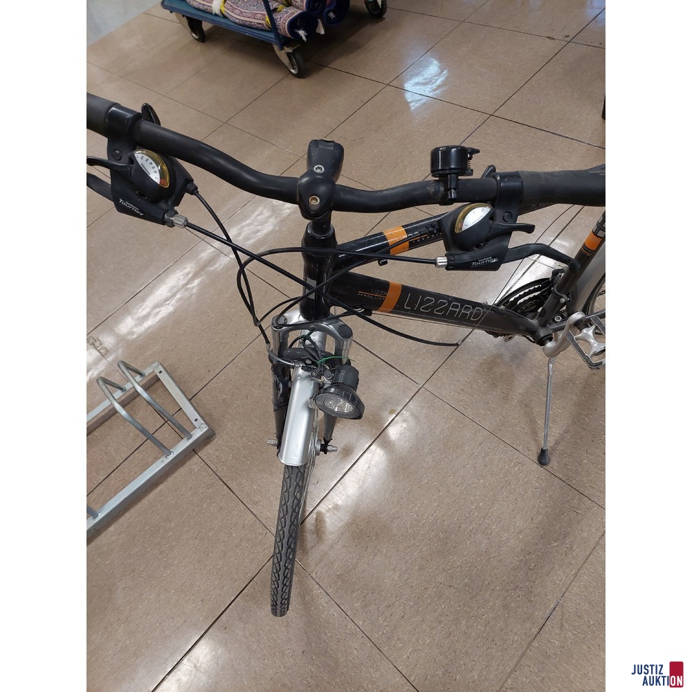 Fahrrad der Marke Lizzard trekking