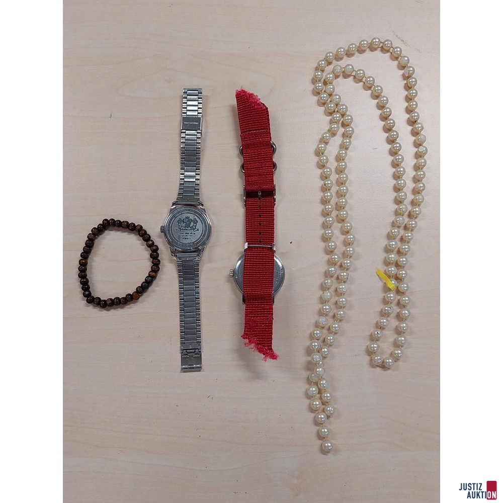 2 Herrenarmbanduhren&comma; Quarz&comma; Batterien leer&comma; Uhren stehen&comma; ohne Gew&auml;hr auf Dauerfunktion 1 Perlenkette unecht&comma; defekt 1 Armband Holz