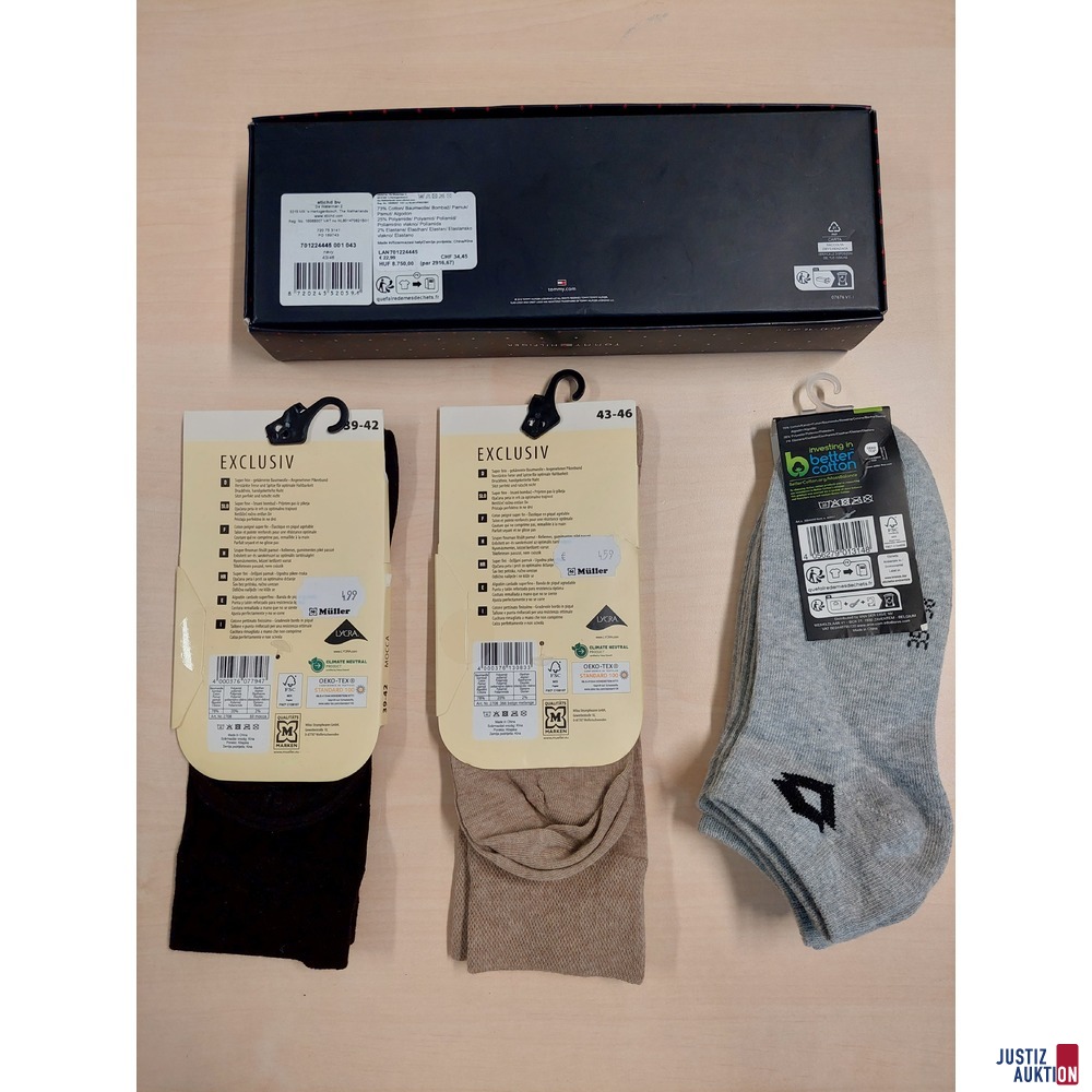 1 Paar Herrensocken der Marke MoveUp Exclusiv u.a.